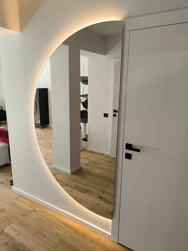 &nbsp;Slink į šoną -->